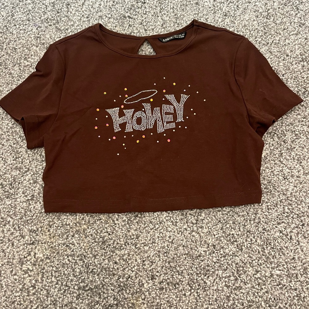 Cropped tee